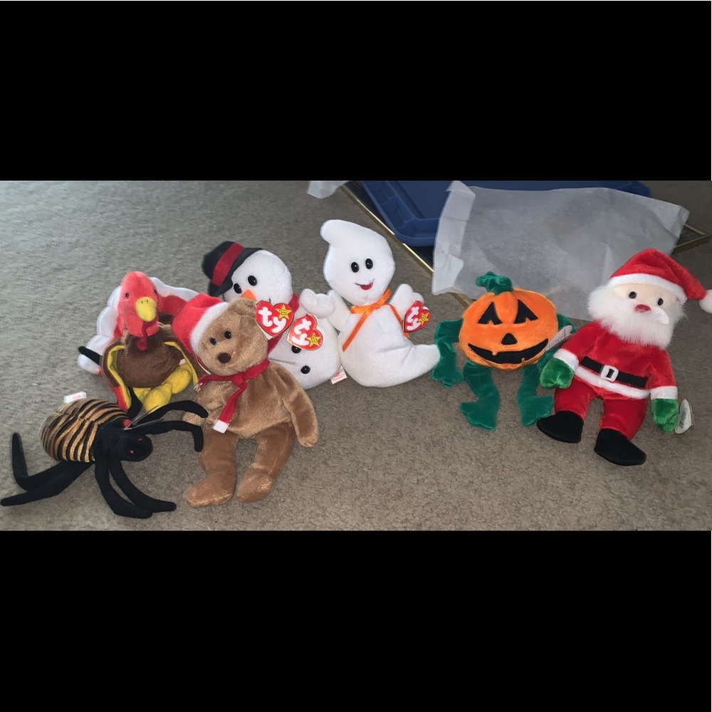 Set of 7 Holiday Beanie Babies